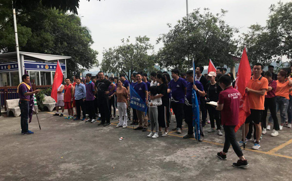 金馬爭(zhēng)霸賽火箭隊(duì)8公里徒步拉練，振奮人心！