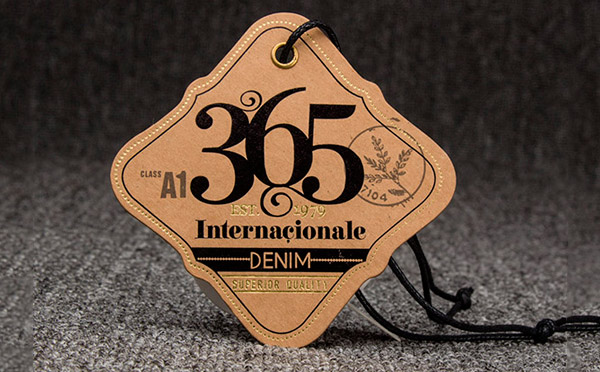 如何選擇一個(gè)好的印刷不干膠、服裝吊牌的廠家？